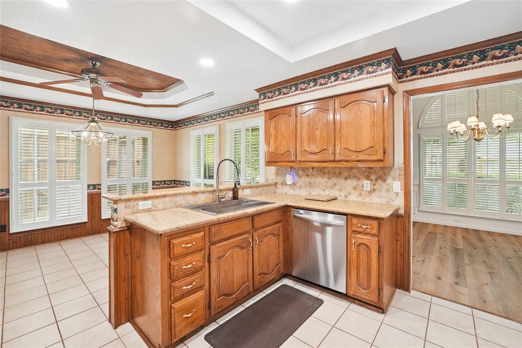 1304 Carriage Creek Drive Property Photo 7