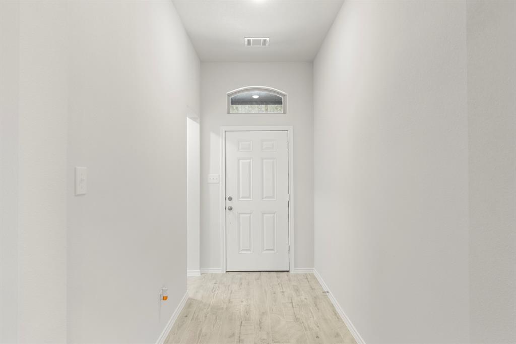215 Van Horn Drive Property Photo 14