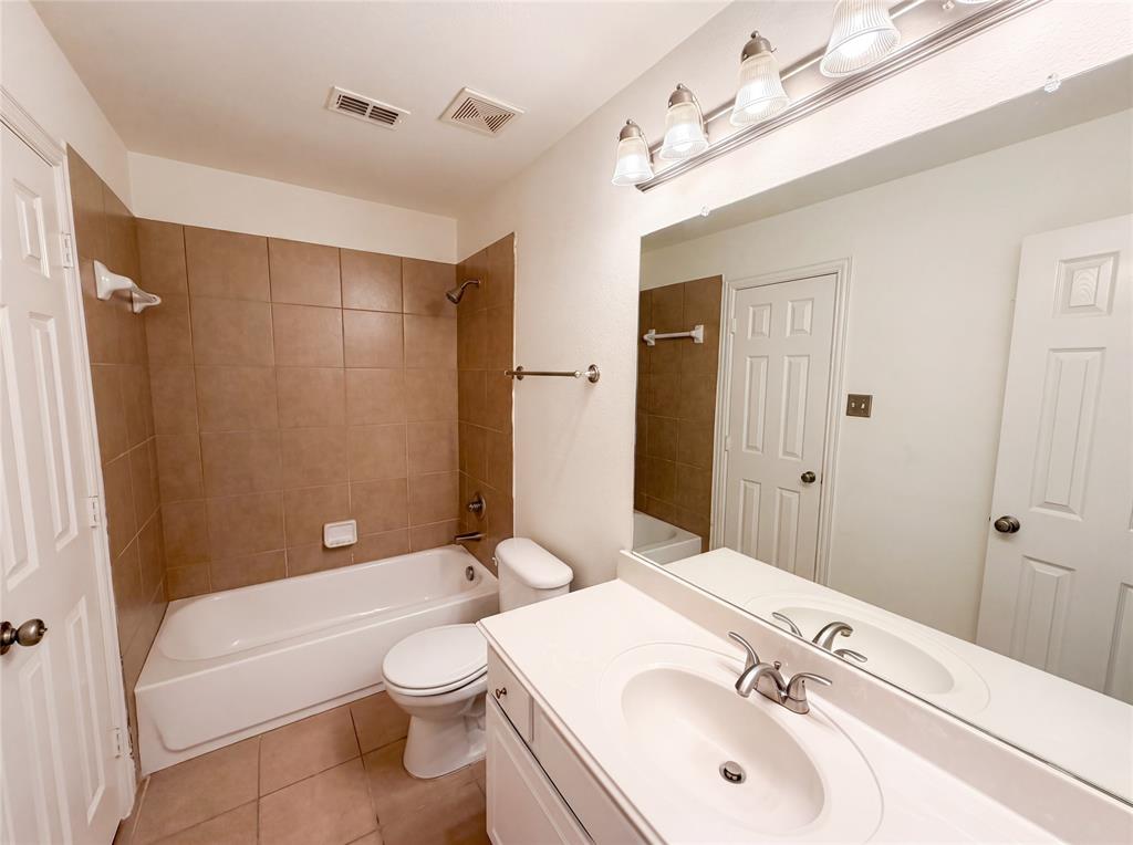 2446 Chesterfield Road Property Photo 19