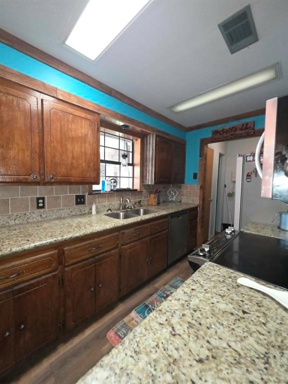900 S 8th Avenue Property Photo 10