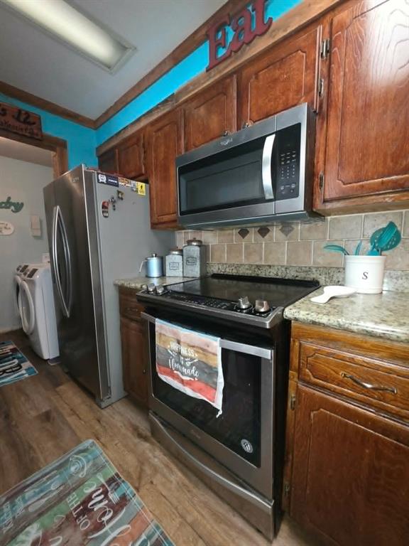 900 S 8th Avenue Property Photo 11
