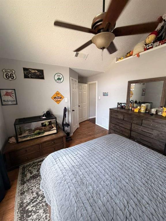 906 Busby Property Photo 20