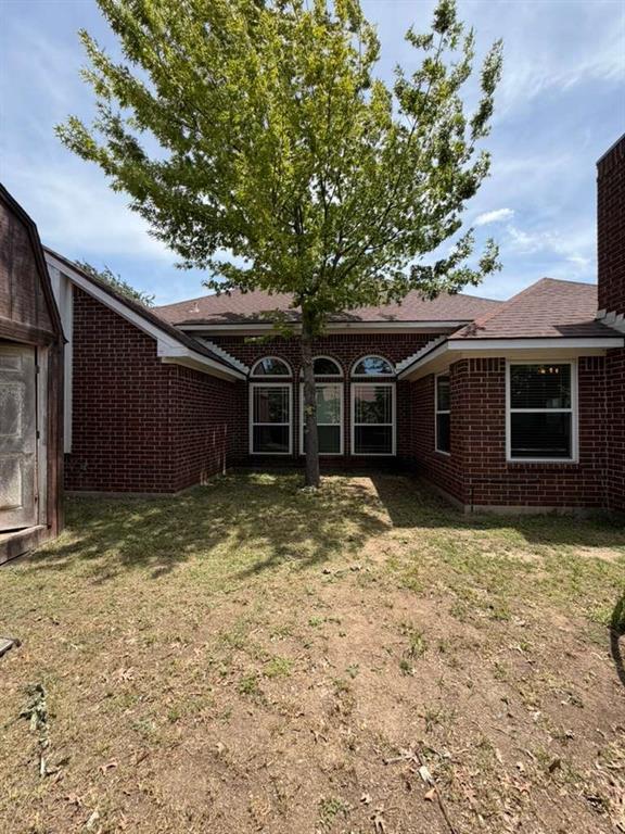 906 Busby Property Photo 26