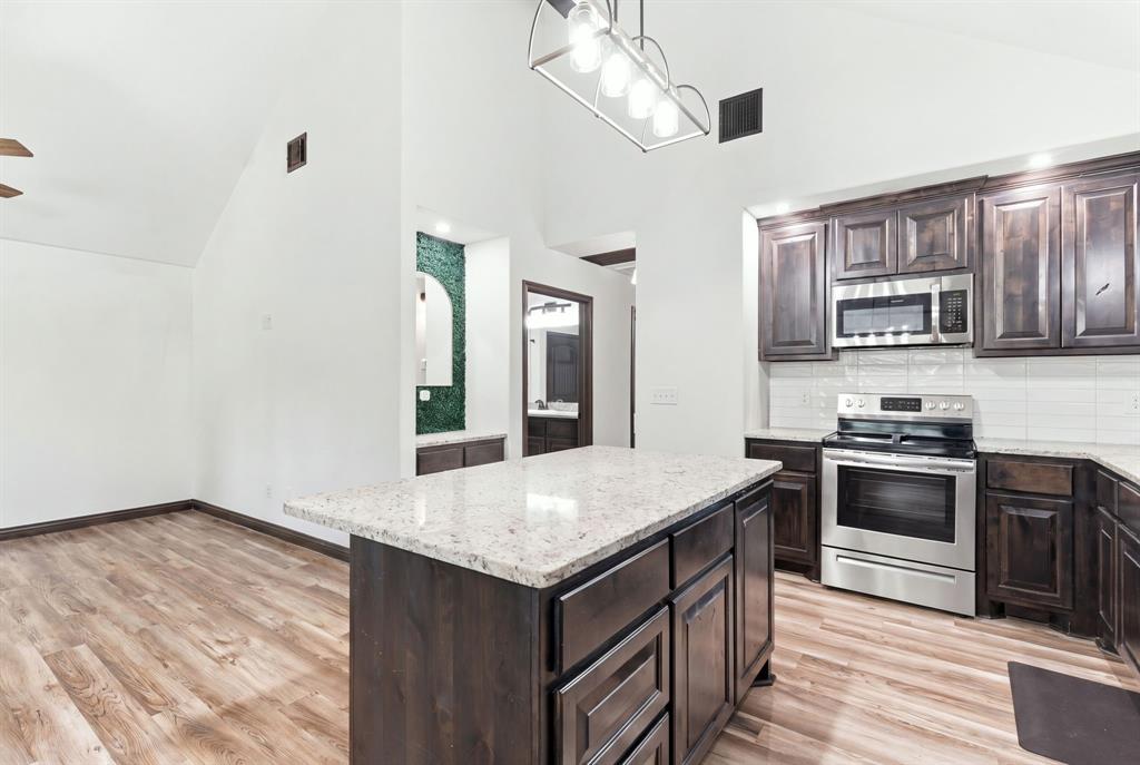 2926 Paluxy Trail Property Photo 6