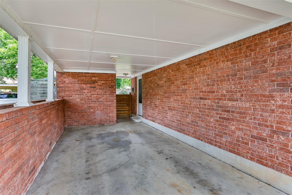 215 E Tennie Street Property Photo 4