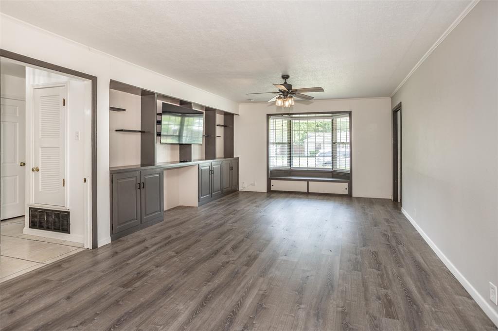 215 E Tennie Street Property Photo 7