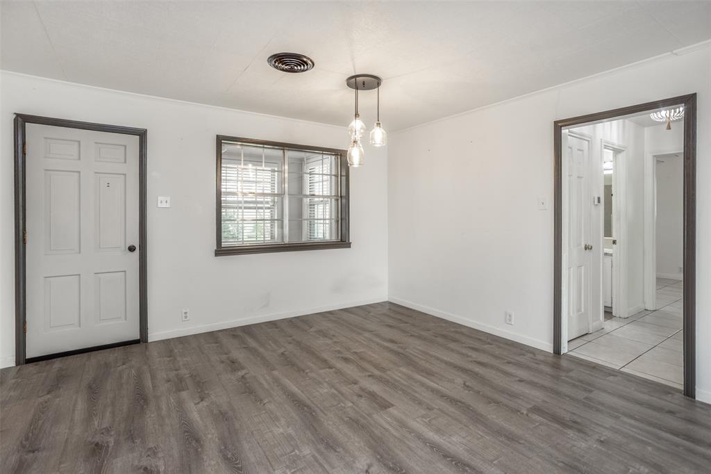 215 E Tennie Street Property Photo 9