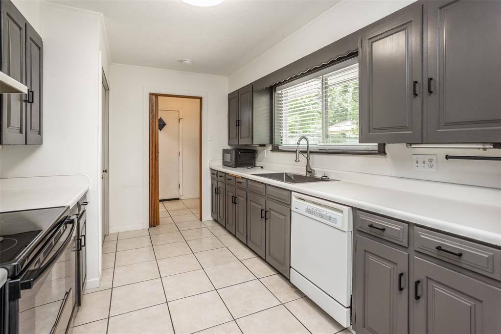 215 E Tennie Street Property Photo 14