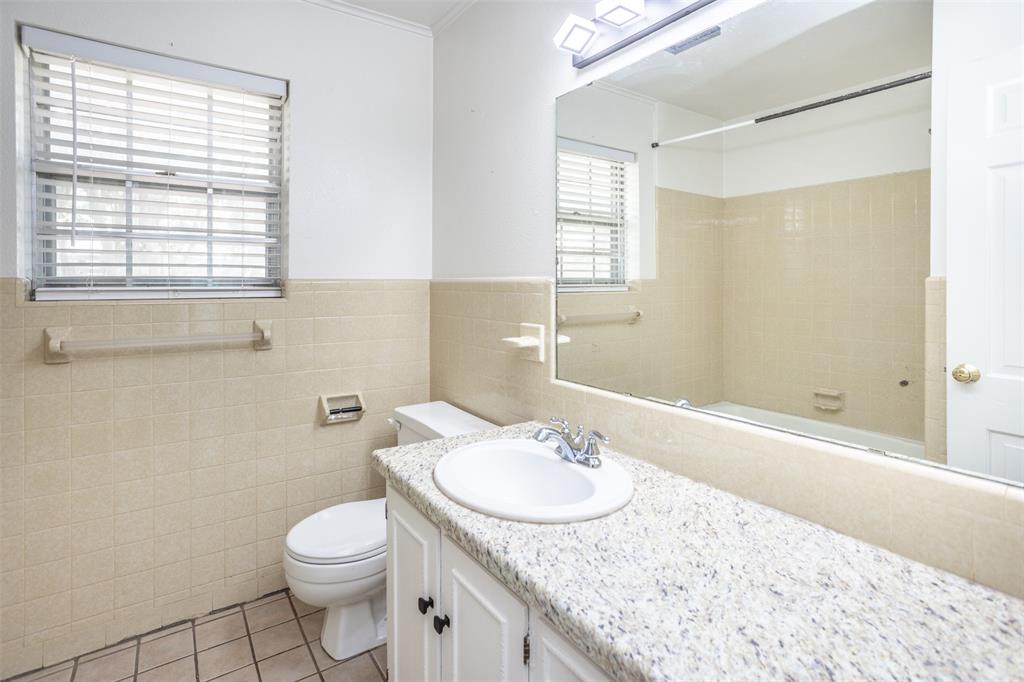 215 E Tennie Street Property Photo 21