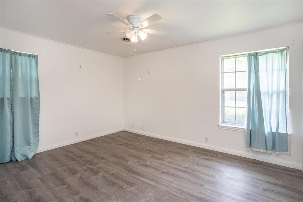 215 E Tennie Street Property Photo 25
