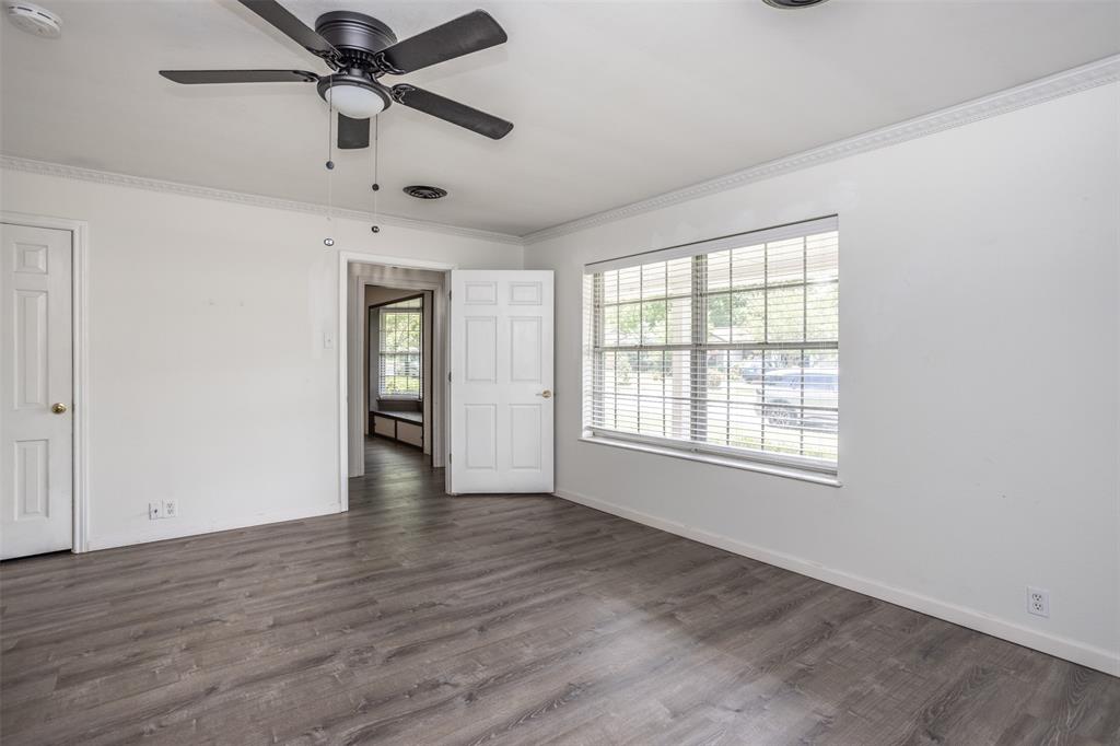 215 E Tennie Street Property Photo 27