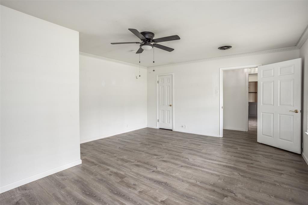 215 E Tennie Street Property Photo 28