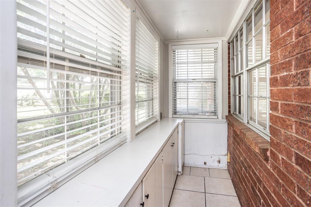 215 E Tennie Street Property Photo 30