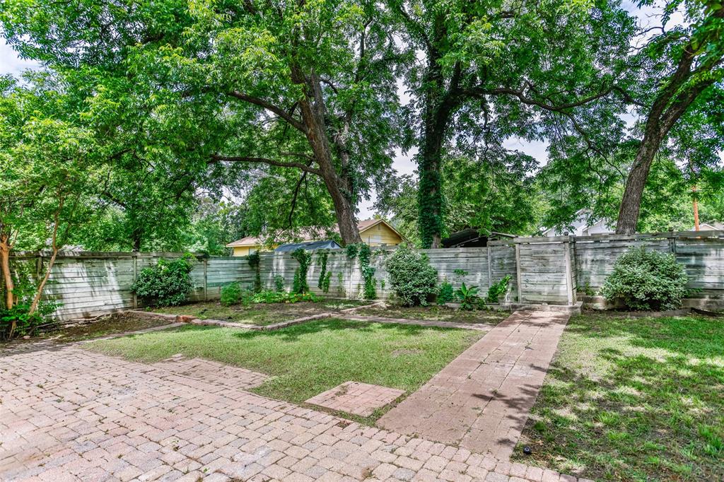 215 E Tennie Street Property Photo 31
