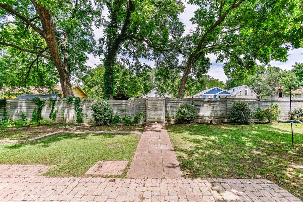 215 E Tennie Street Property Photo 34