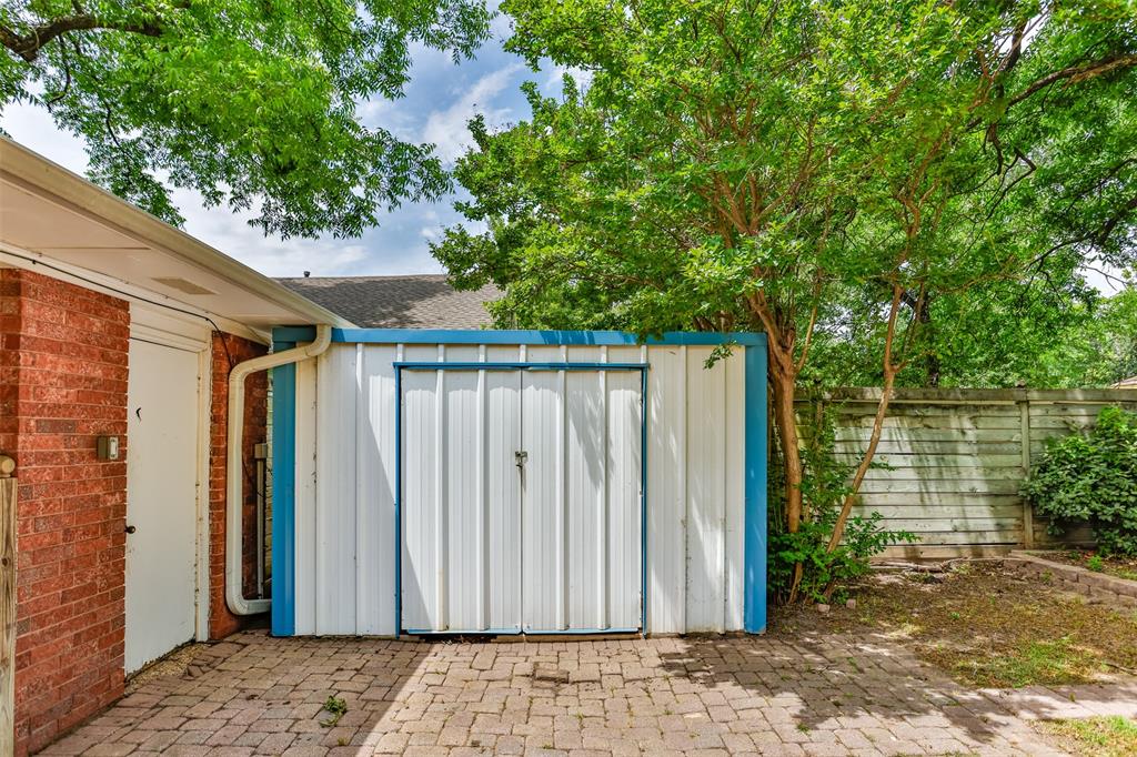 215 E Tennie Street Property Photo 35