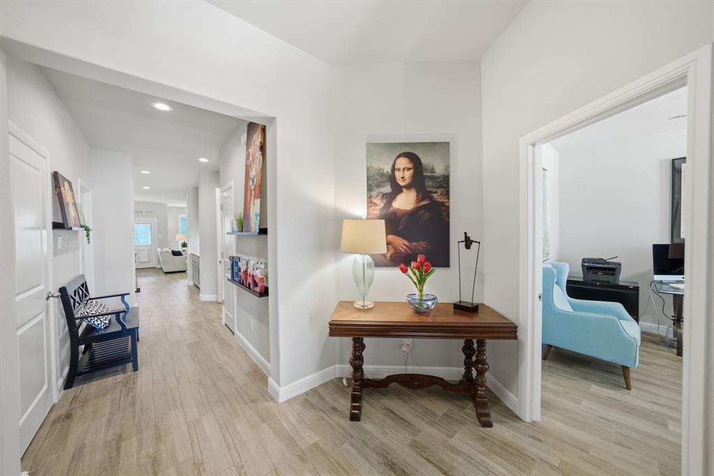 2301 Mockingbird Court Property Photo 1