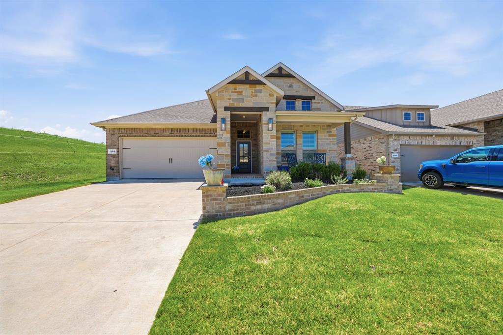 2301 Mockingbird Court Property Photo 9