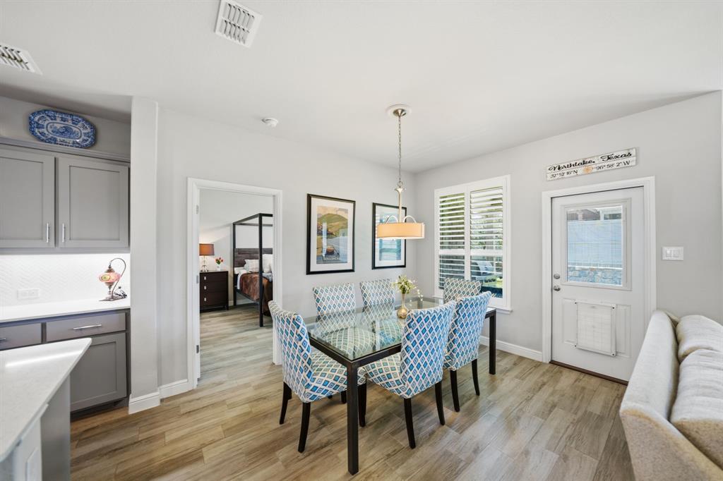 2301 Mockingbird Court Property Photo 18