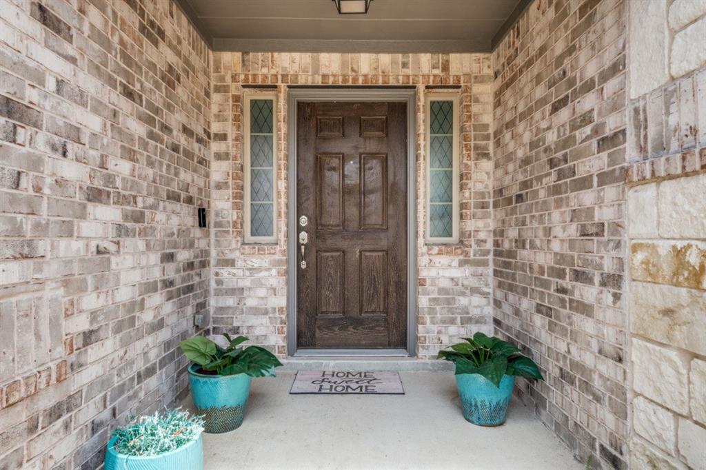 206 Highedge Drive Property Photo 3