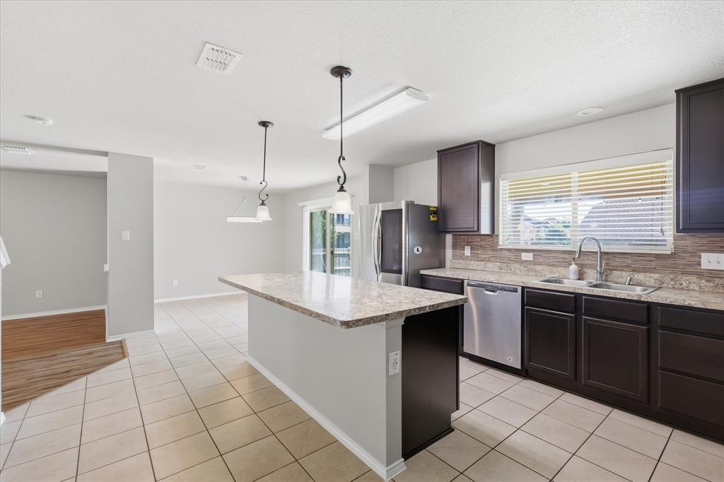 7708 Boat Wind Road Property Photo 6
