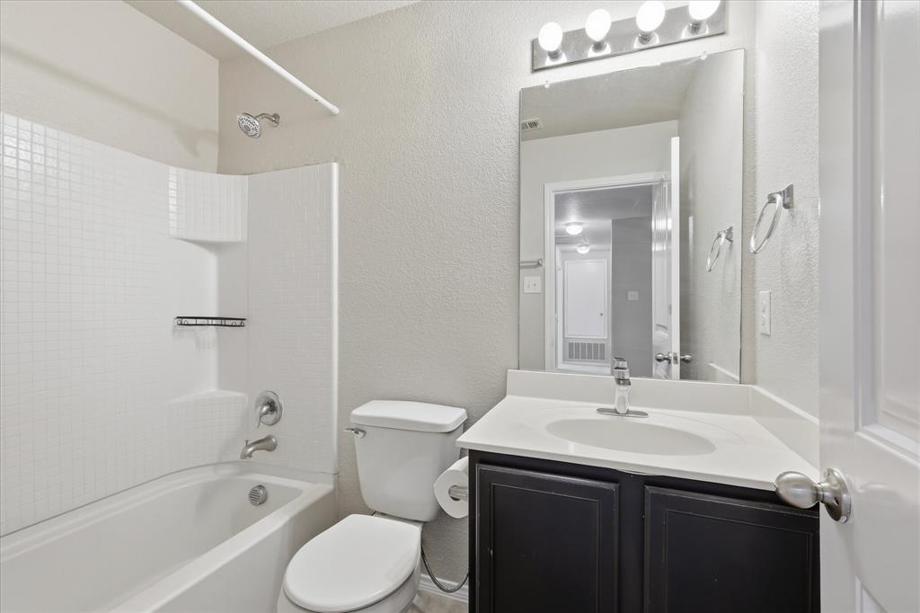 7708 Boat Wind Road Property Photo 10