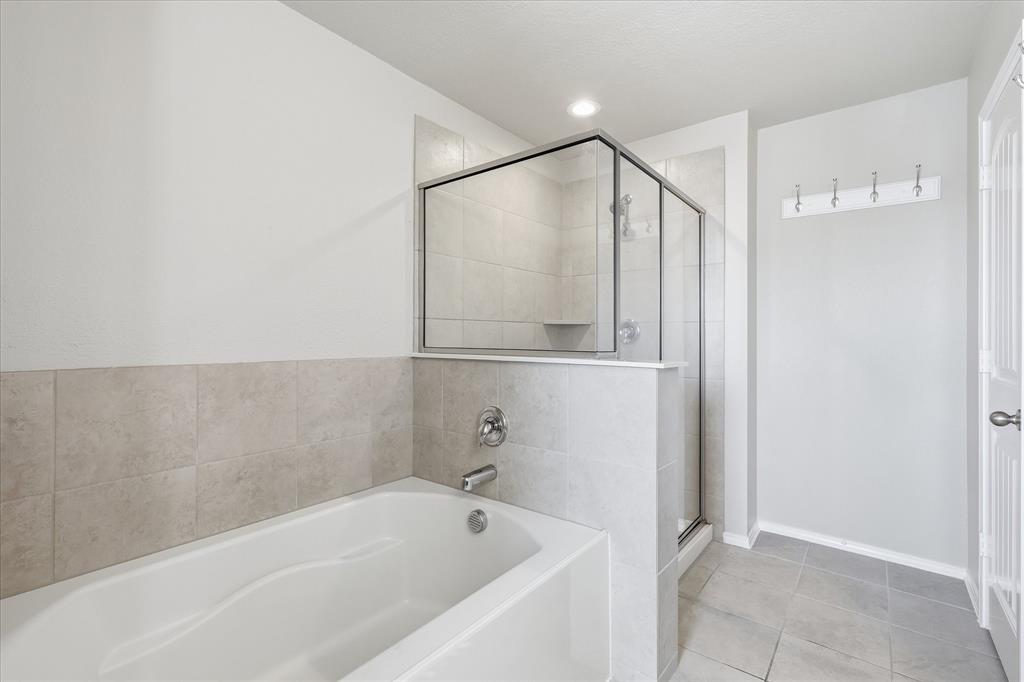 7708 Boat Wind Road Property Photo 12
