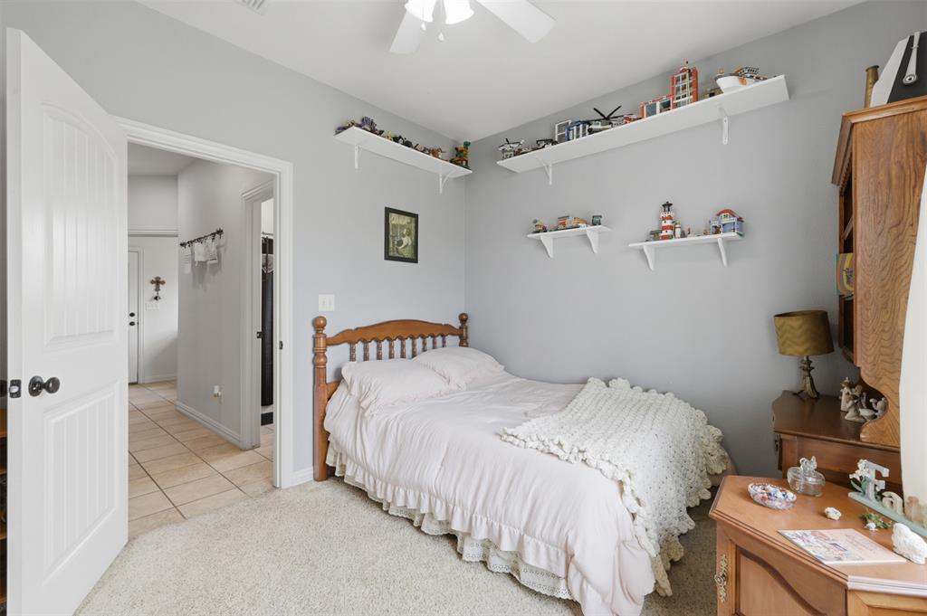 8737 E Fm 1567 Property Photo 18