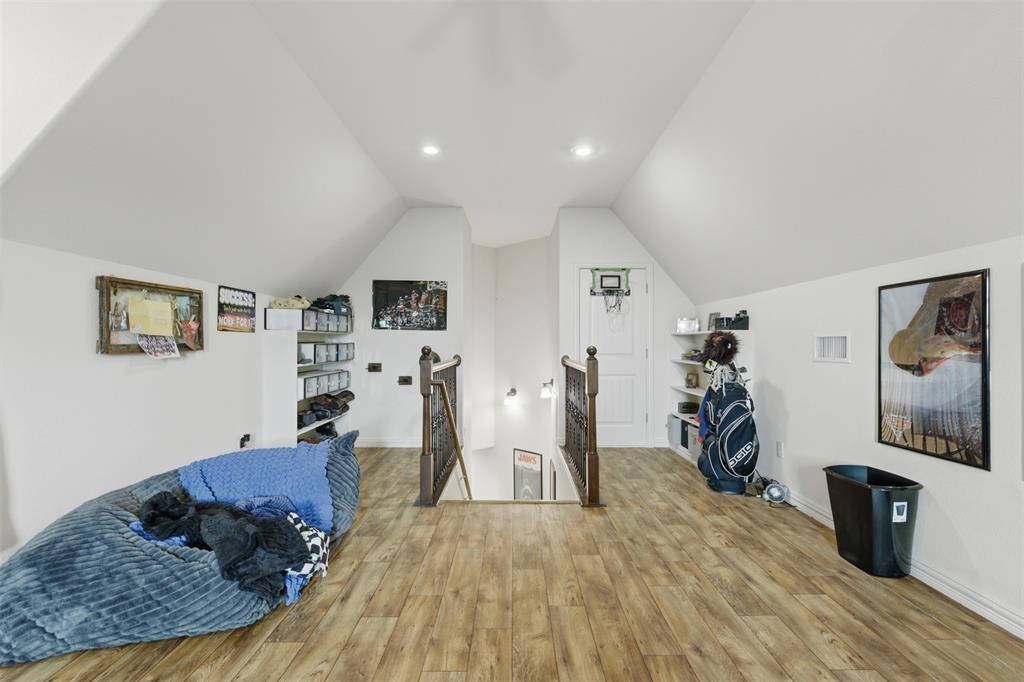 8737 E Fm 1567 Property Photo 22