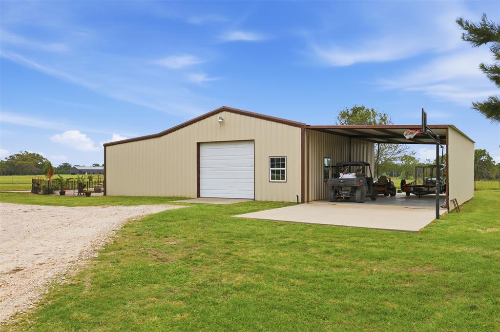 8737 E Fm 1567 Property Photo 26