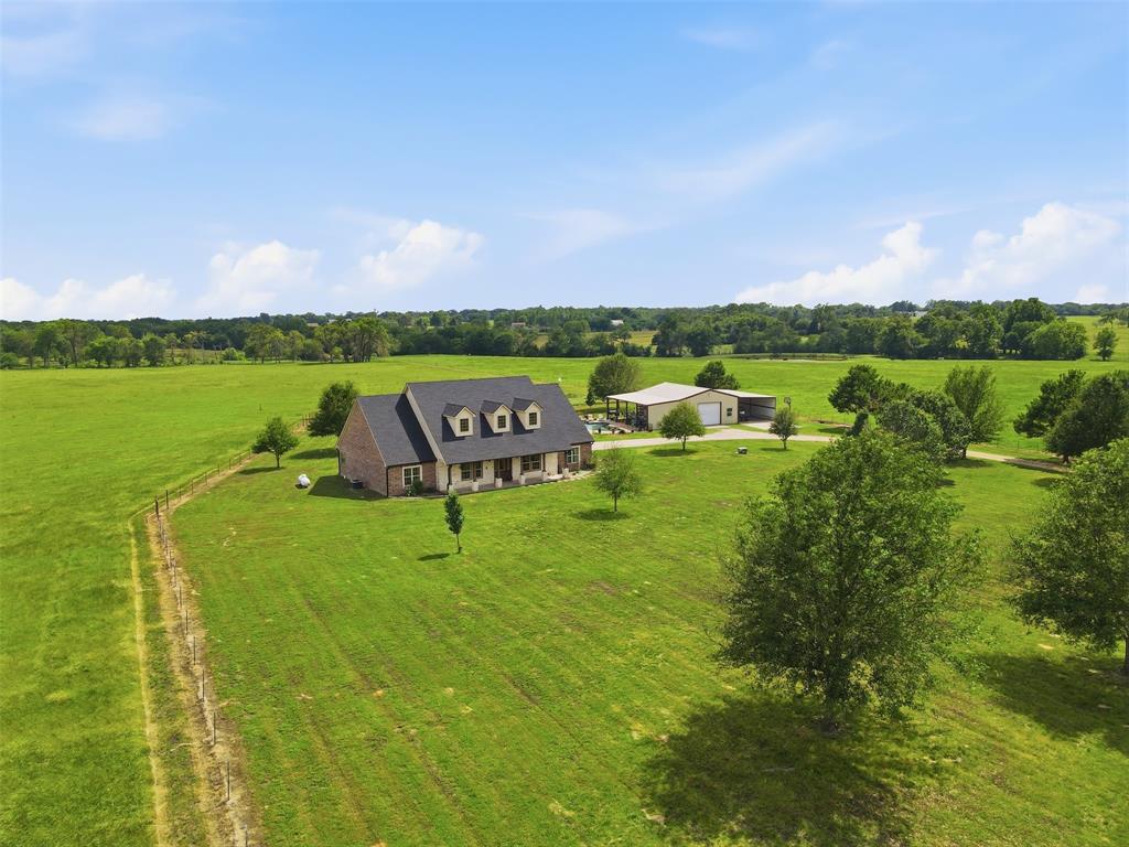8737 E Fm 1567 Property Photo 35