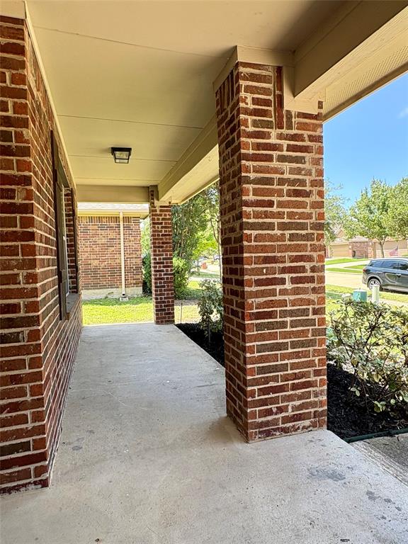 150 Briar Grove Drive Property Photo 5