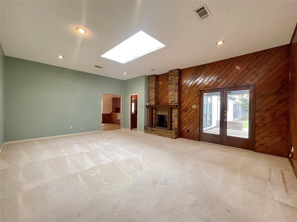 9931 Chimney Hill Lane Property Photo 6