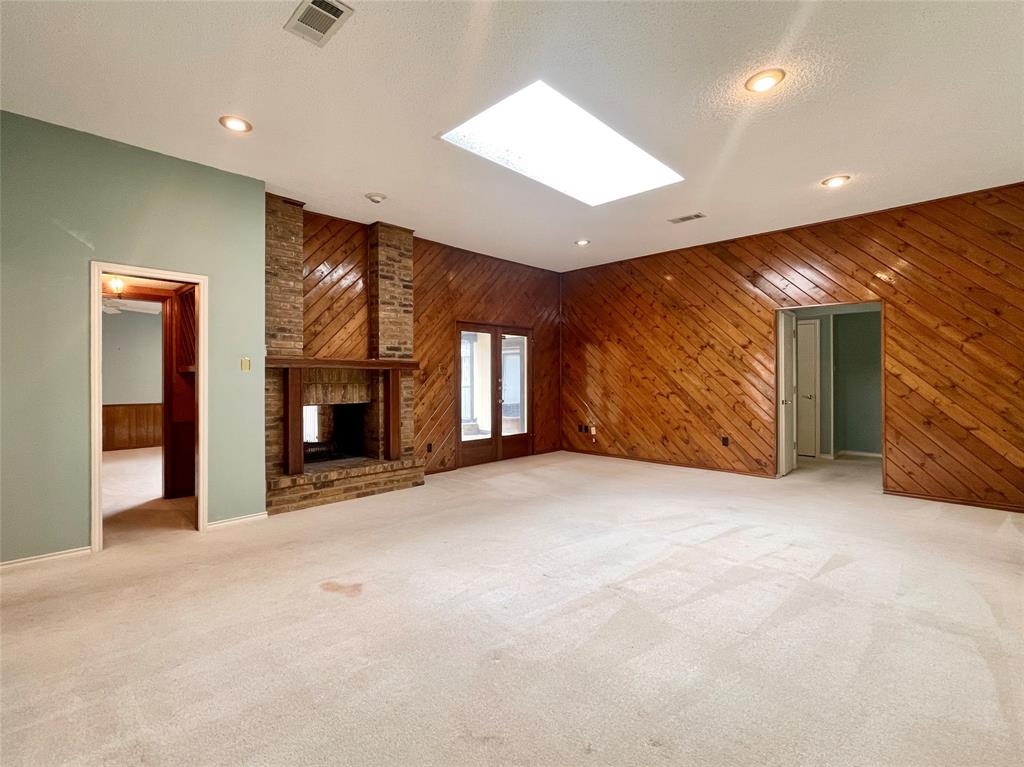 9931 Chimney Hill Lane Property Photo 8