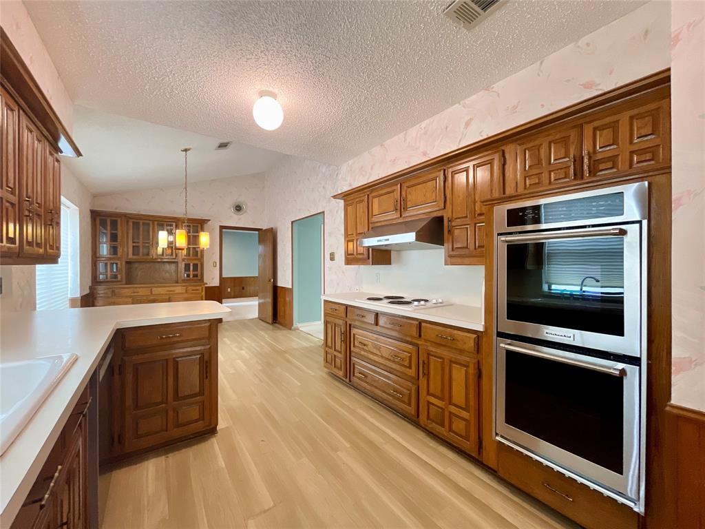 9931 Chimney Hill Lane Property Photo 12