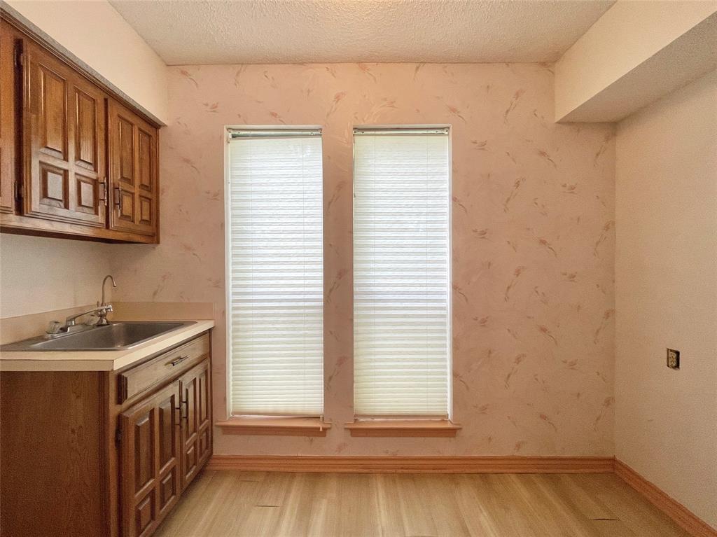 9931 Chimney Hill Lane Property Photo 16