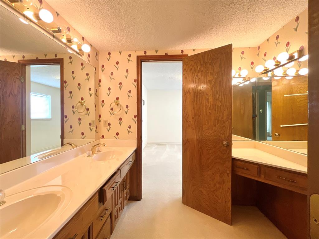 9931 Chimney Hill Lane Property Photo 23