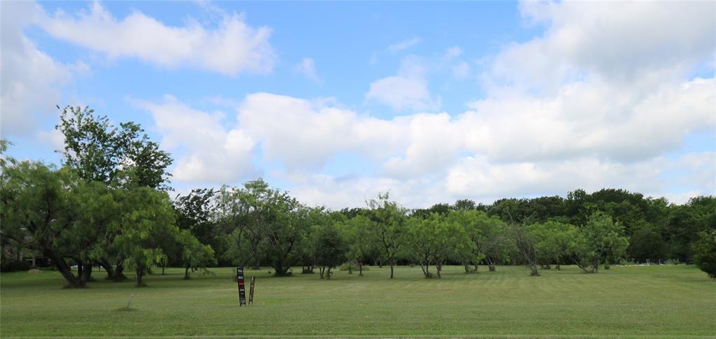 1090 Eagle Pass Property Photo 1