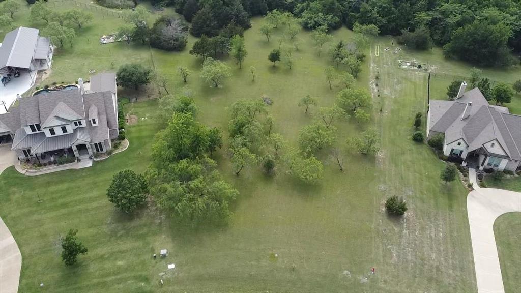 1090 Eagle Pass Property Photo 5