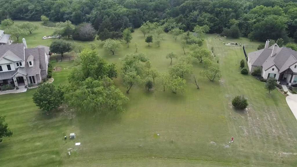 1090 Eagle Pass Property Photo 6
