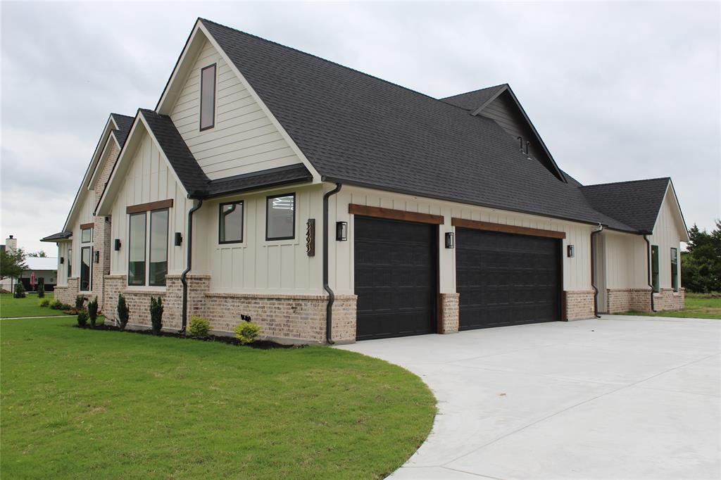 1090 Eagle Pass Property Photo 10