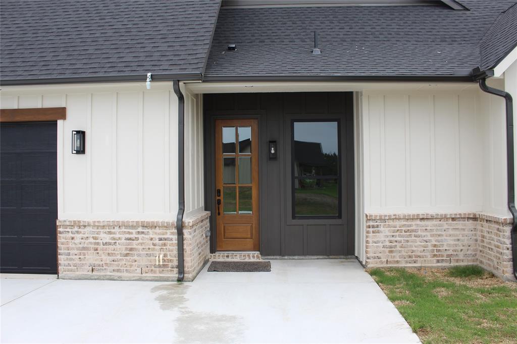 1090 Eagle Pass Property Photo 14