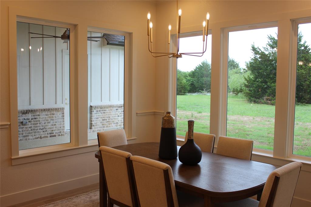 1090 Eagle Pass Property Photo 23