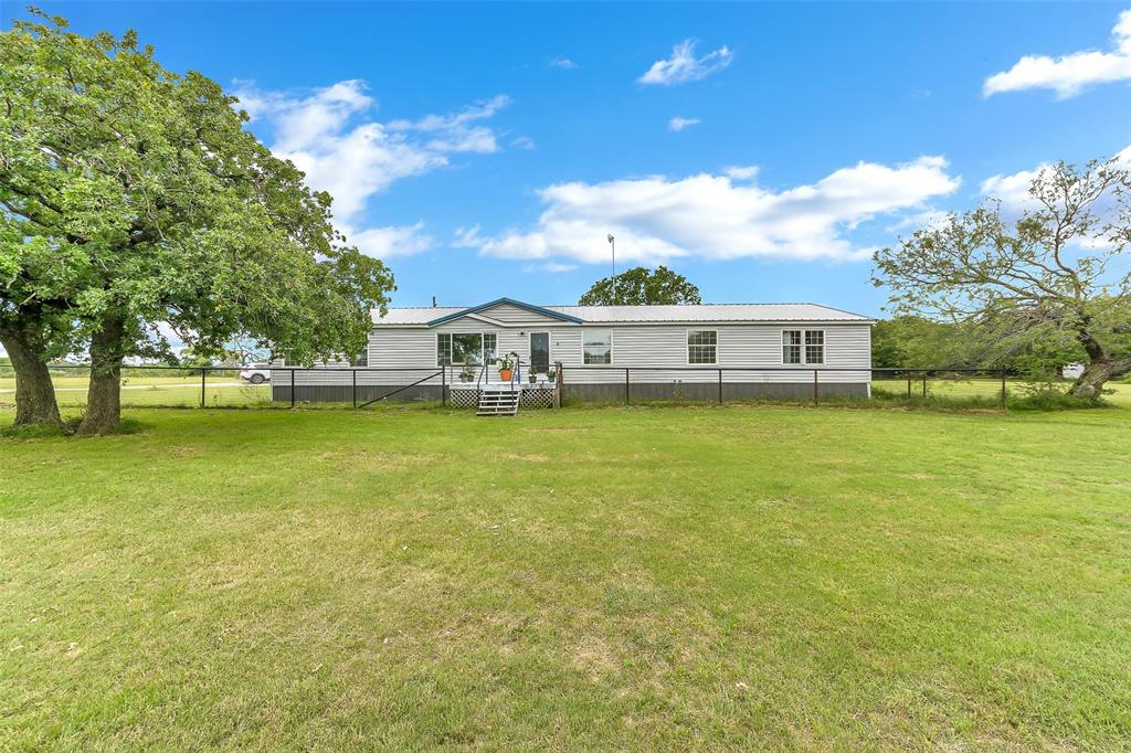 197 County Road 3382 Property Photo 1