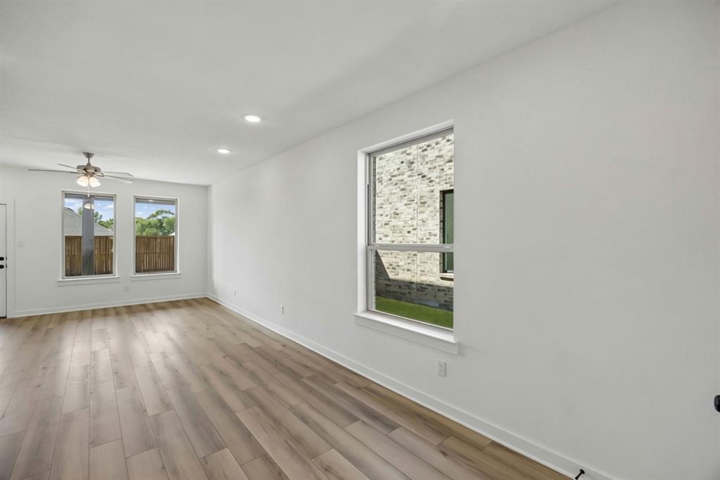 4869 Dee Street Property Photo 11