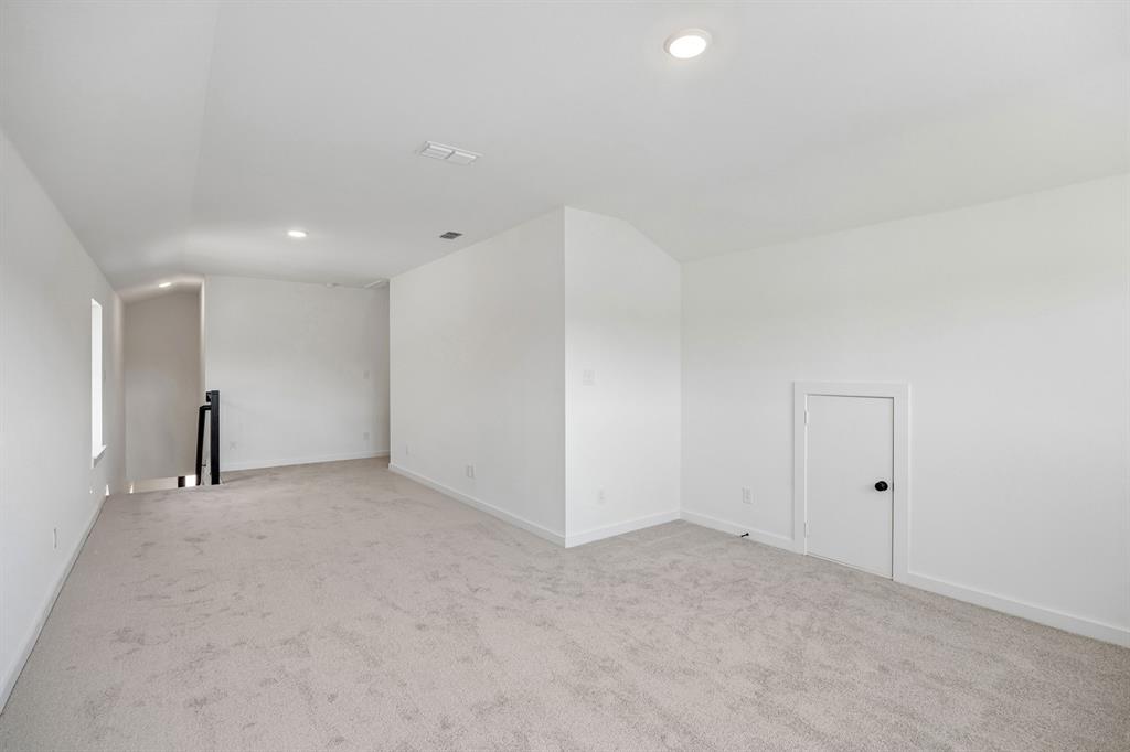 4869 Dee Street Property Photo 18