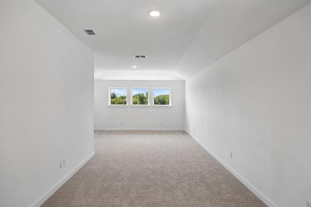 4869 Dee Street Property Photo 19