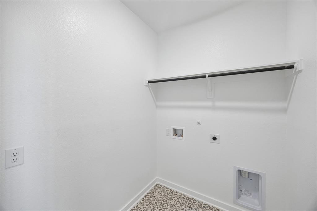 4869 Dee Street Property Photo 27