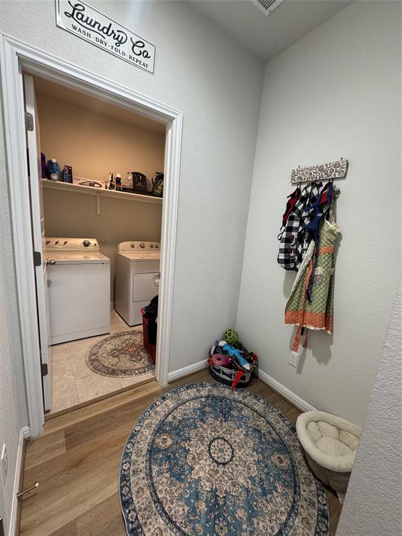 302 Cold Spring Loop Property Photo 3