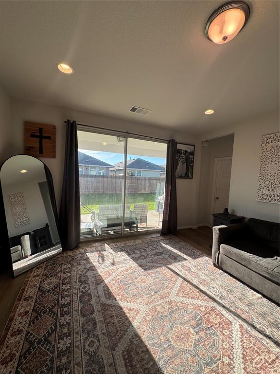 302 Cold Spring Loop Property Photo 6